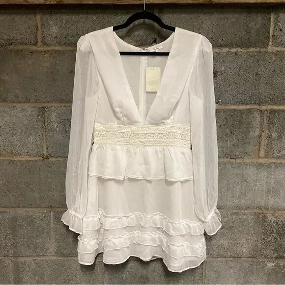 Tularosa Lucianna Mini Dress Ivory White Long Sleeve Dress lace trim Revolve M Tularosa Lucianna Mini Dress Ivory White Long Sleeve Dress lace trim Revolve M